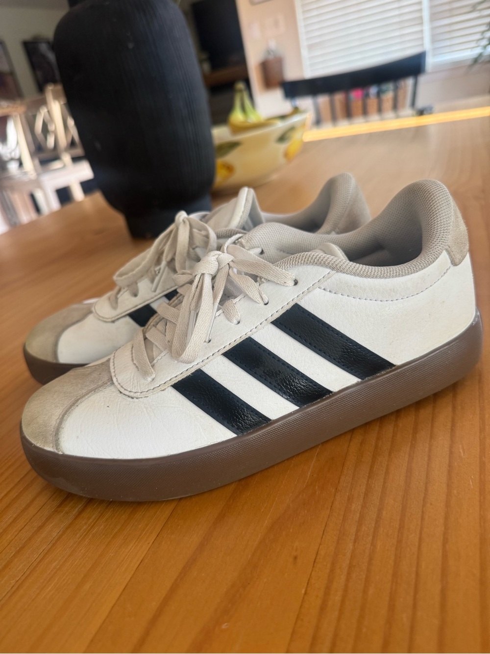 Kids Adidas VL Court 3.0 shoes